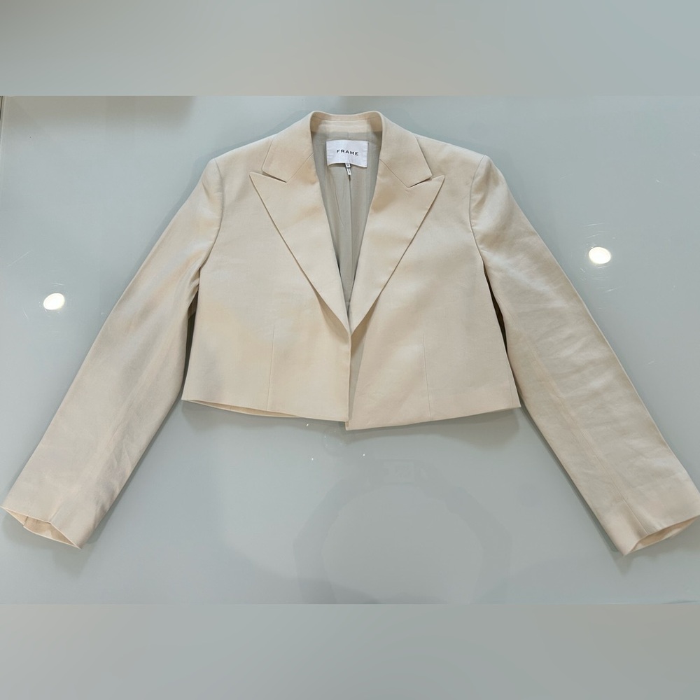 FRAME Blazer. Ivory color. Size XS / S. Cropped